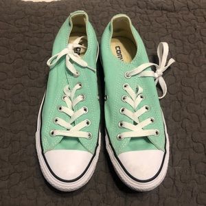 Mint Converse